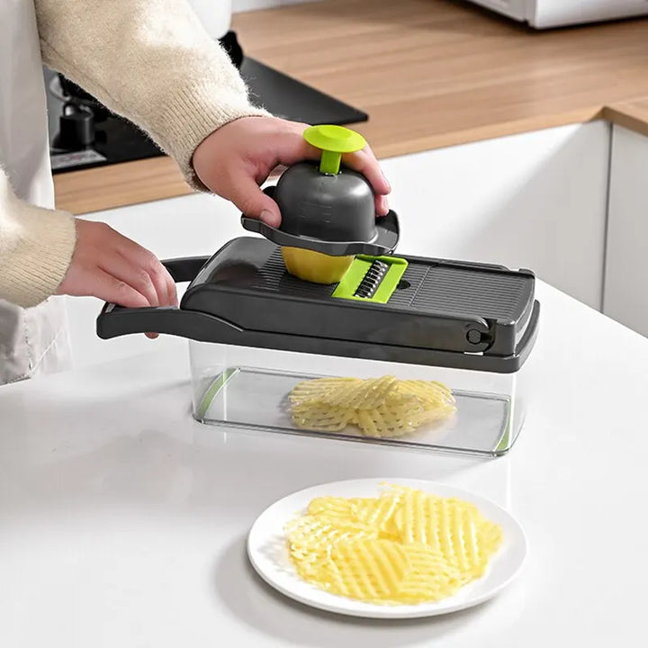 1個入り グリーン/ブラック 12-in-1 多機能野菜スライサー・カッター – バスケット付き フルーツ・じゃがいも・にんじん用スライサー＆グレーター