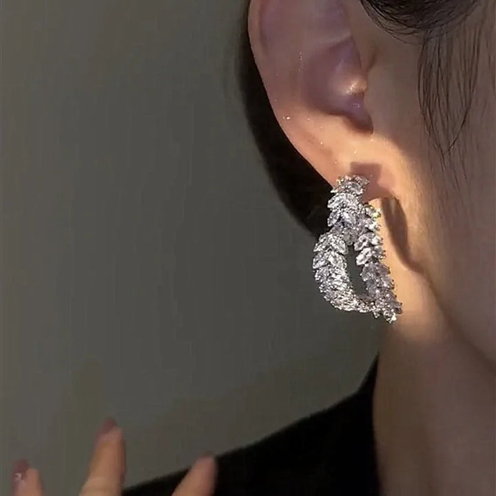 新デザインの高級ジルコンフラワースタッドピアス レディースファッションブランドジュエリー 二重使用クリスタルLeaves Earrings
