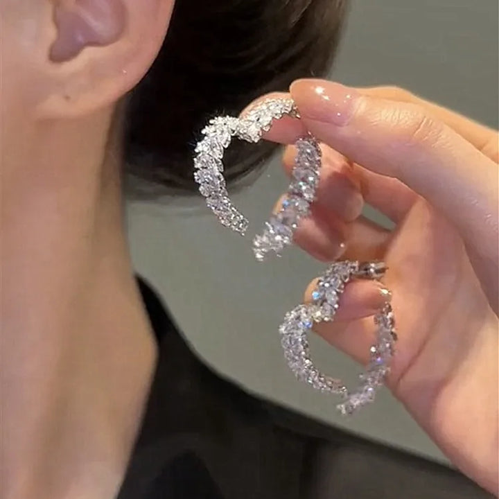 新デザインの高級ジルコンフラワースタッドピアス レディースファッションブランドジュエリー 二重使用クリスタルLeaves Earrings